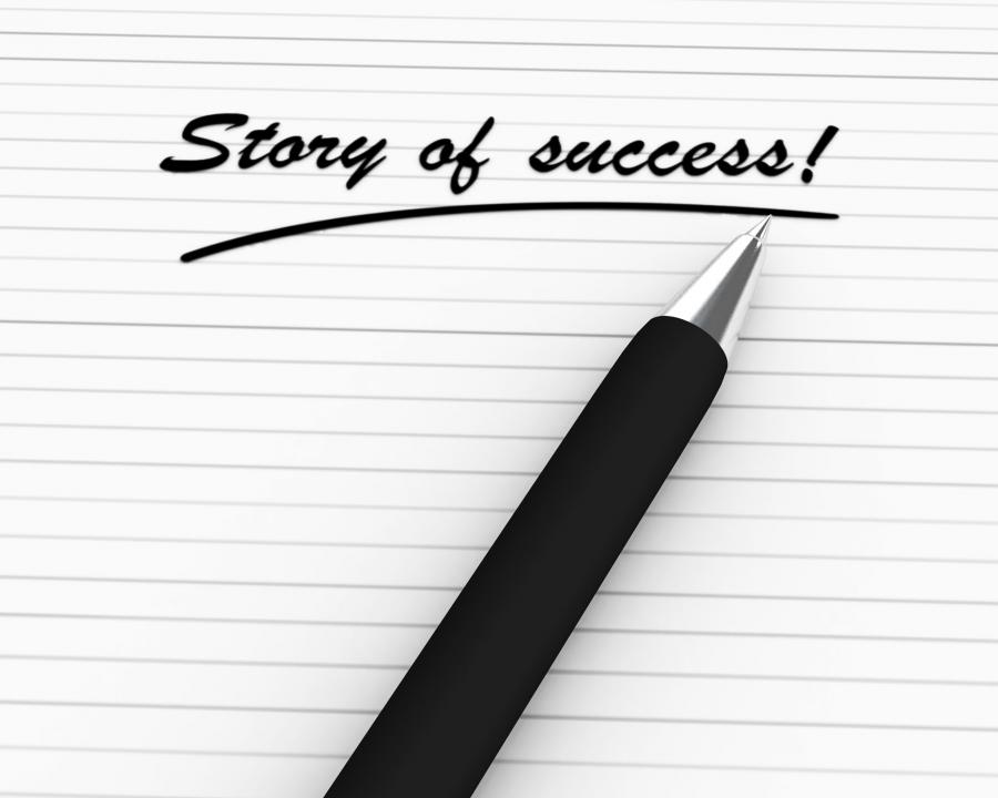 pen_writing_story_of_success_stock_photo_Slide01